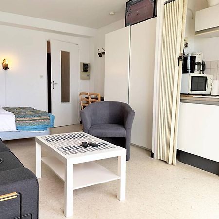 לה לבאנדו Studio Sur Plage Cavaliere Avec Terrasse, 1Er Etage, 2 Couchages - Fr-1-251-80 מראה חיצוני תמונה